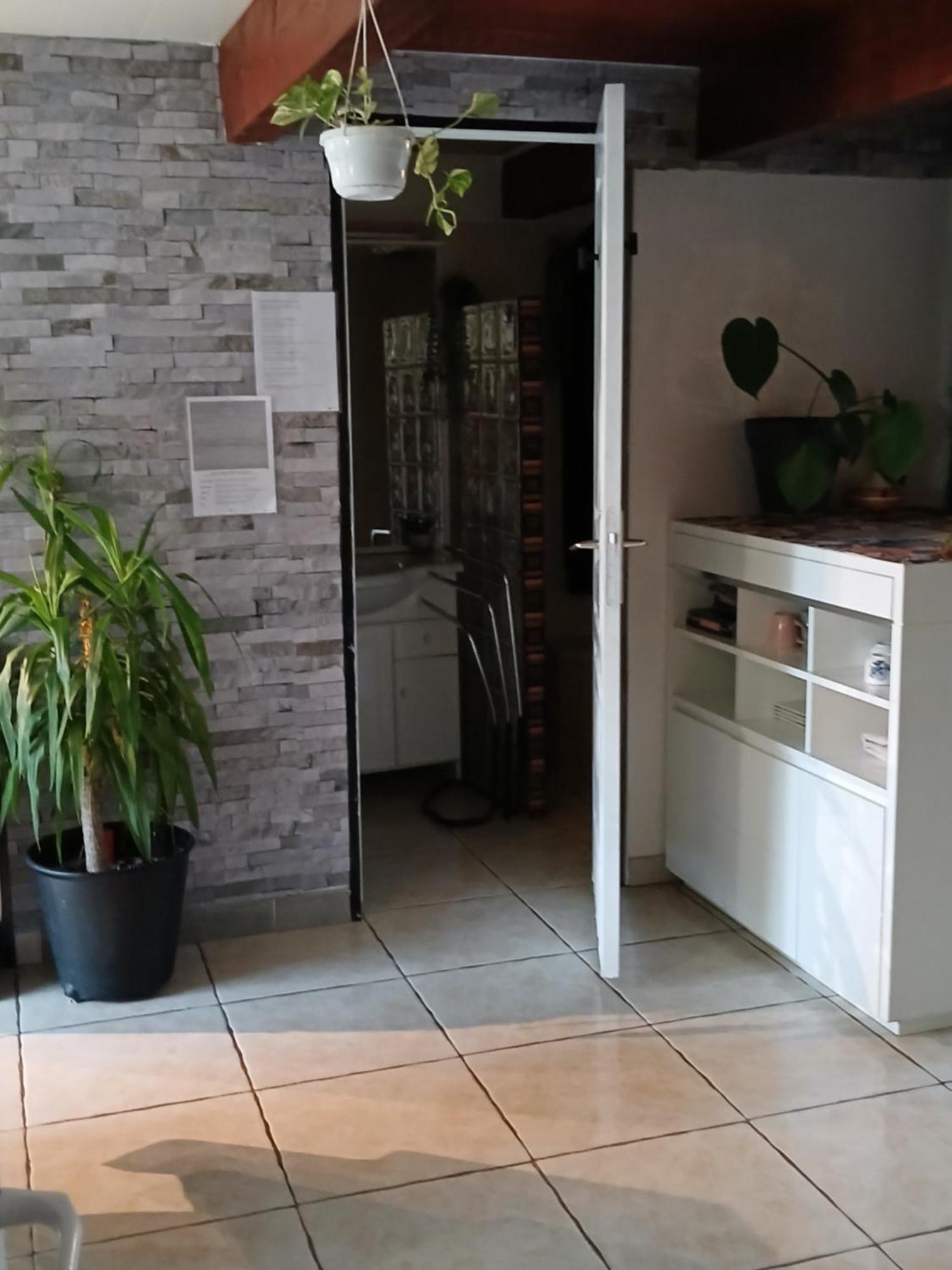 Loft Ambrussum maison Meublée avec jacuzzi extérieur Villa Lunel  Exterior foto